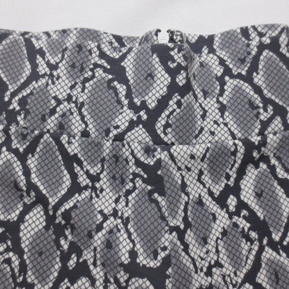 4/$14 GUESS womens PANTS gray YOGA leggings SNAKESKIN active HIGH-RISE SIZE M - Picture 3 of 11